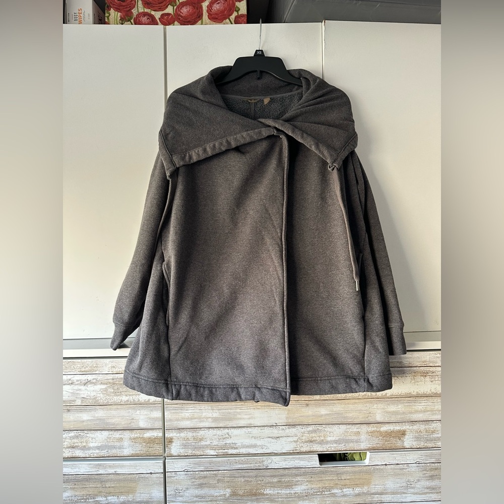 🩶 Zella Cozy Wrap Jacket Gray Fleece Athleisure Women’s M